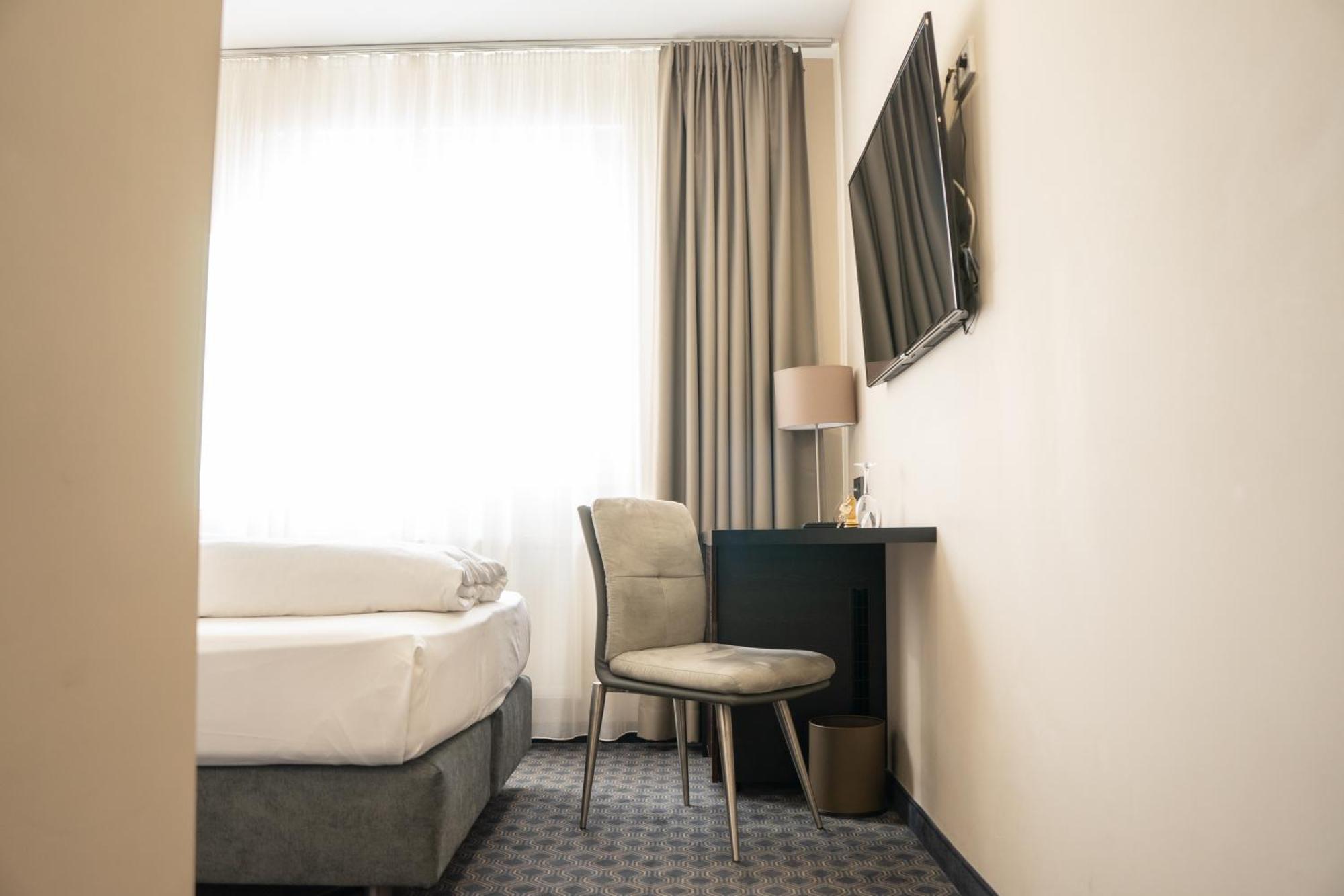 Remstal Hotel Weinstadt Eksteriør bilde