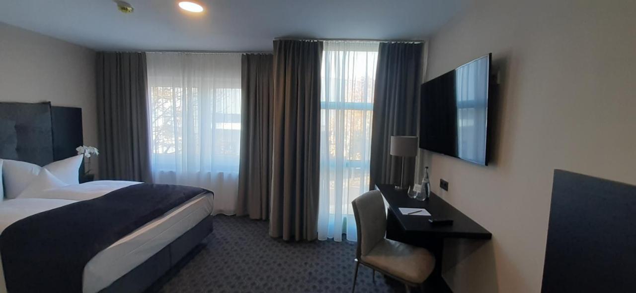Remstal Hotel Weinstadt Eksteriør bilde